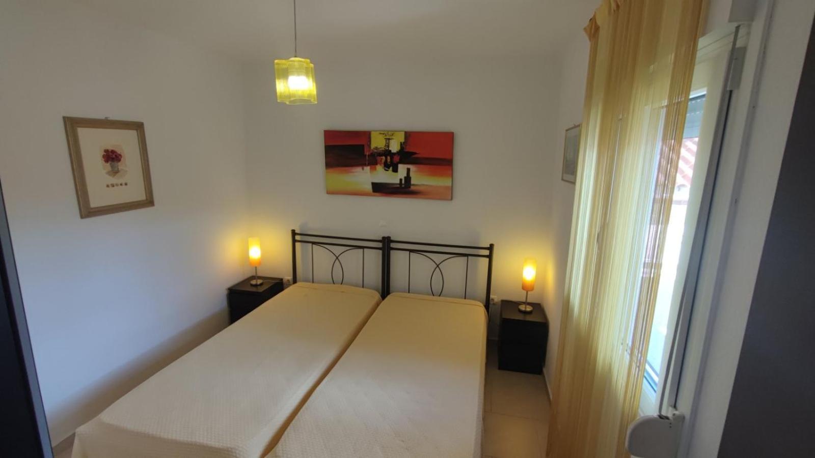 Loukas Apartment Nea Skioni