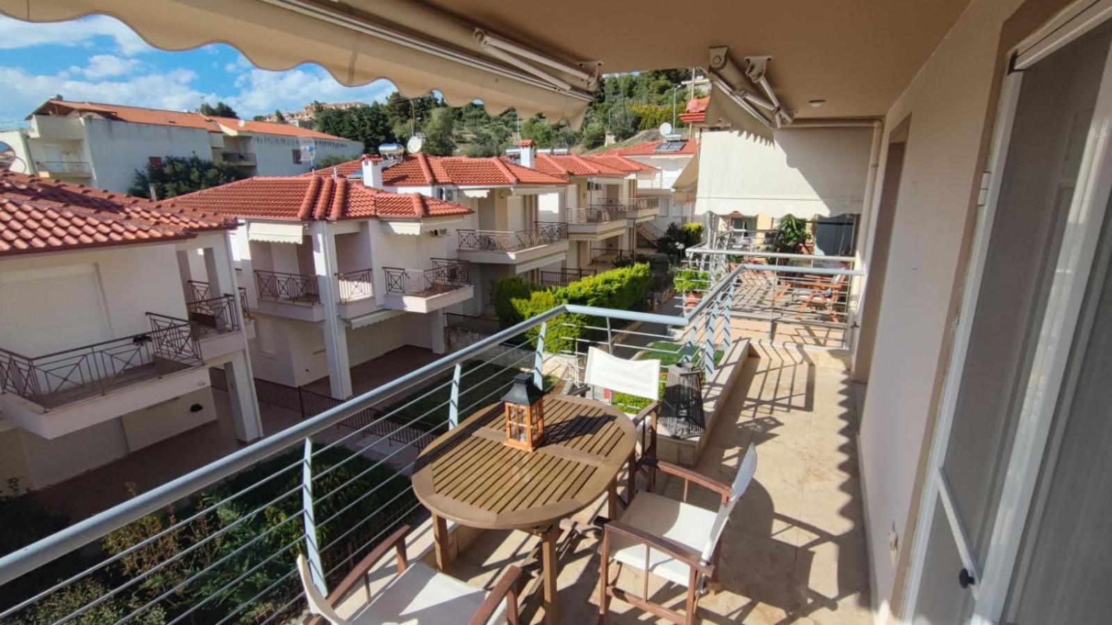 Loukas Apartament *